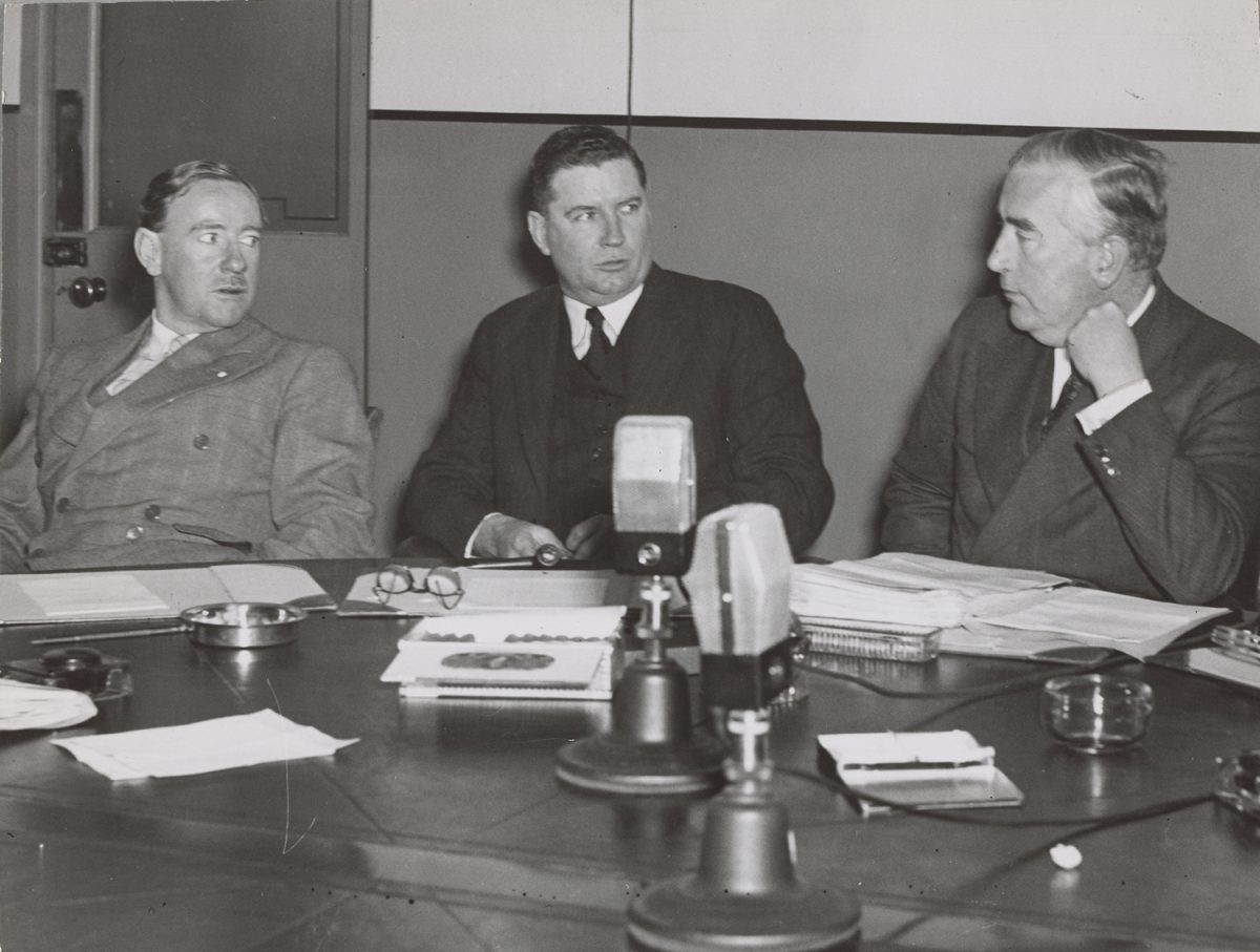 Arthur Fadden (centre) was egged on his visit to Griffith in 1949.