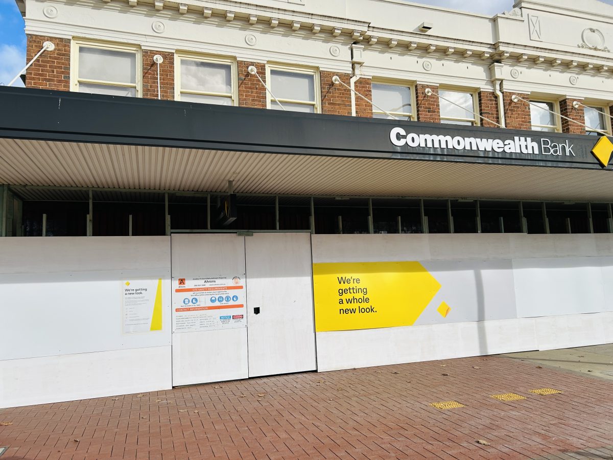 comm bank closed