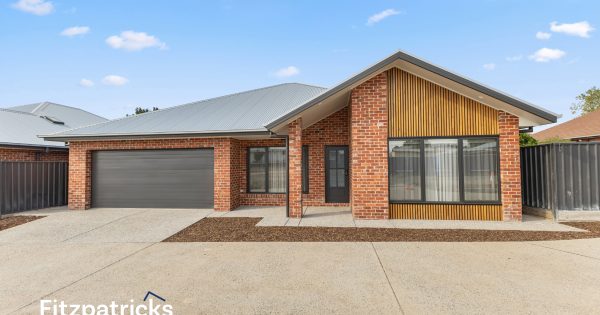 Central Wagga home is easy to manage with enough space to share