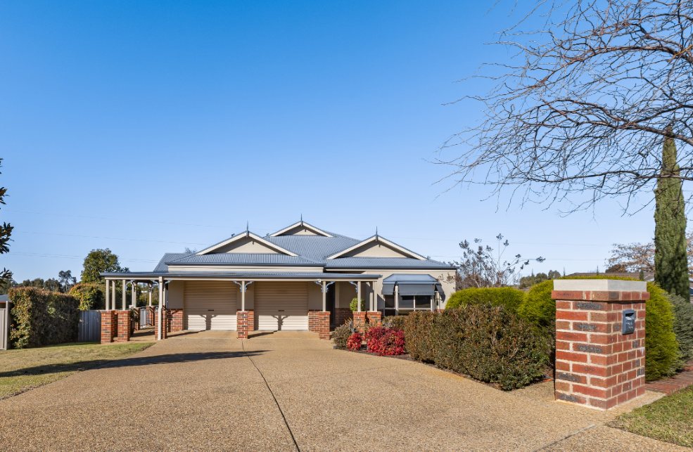 Front of 33 fitzroy street