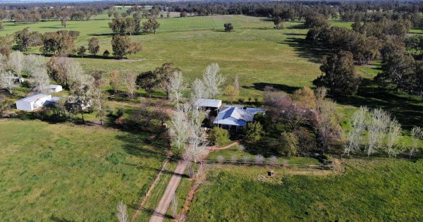 Mother vs son: Supreme Court orders man to vacate Riverina property during estate dispute