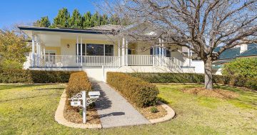 Wagga home with unmatched lifestyle brings lake views to the fore