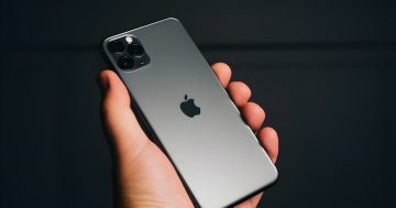 Griffith man allegedly scammed after 'buying' $1000 iPhone that belonged to a rental company