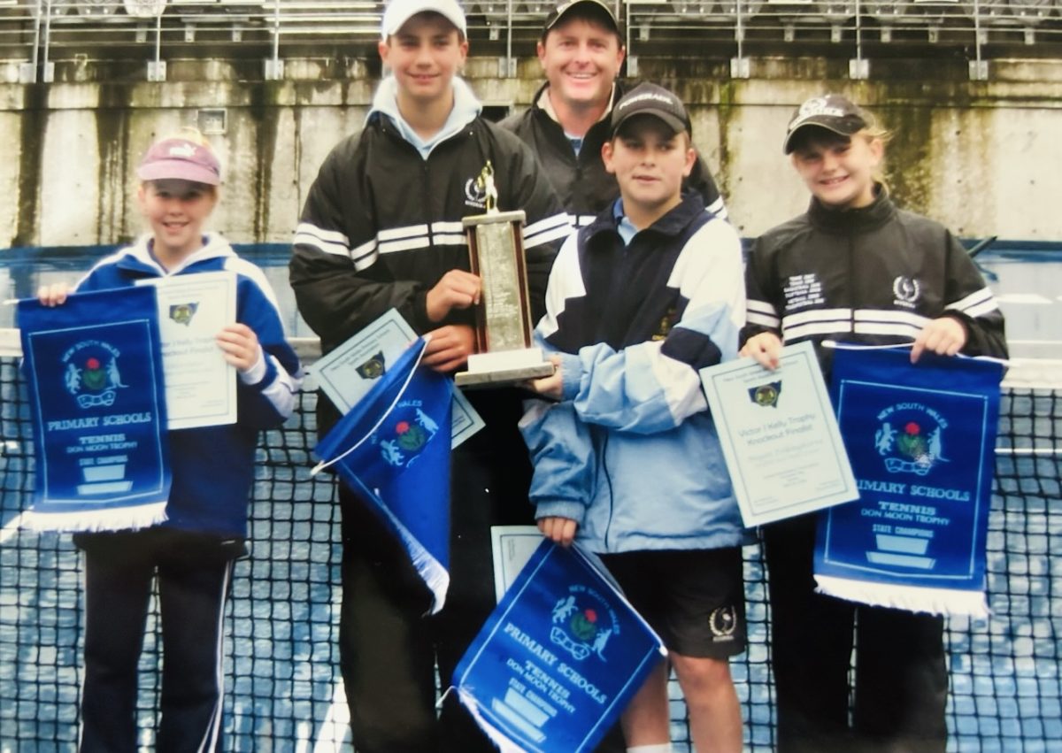 Chloe Oates, Jack Catanzariti, Andrew Noad, Lachlan Condon and Megan Polkinghorne after their 2008 triumph.
