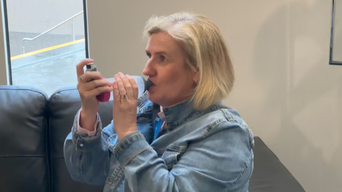 MPHN clinical programs and emergency response manager Peta Anderson demonstrates how to use an asthma puffer. 