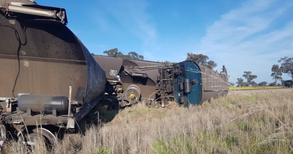 Bribbaree's Mary Gilmore Way level rail crossing to be considered for boom-gate upgrade