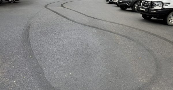 51-year-old man charged after weekend burnouts in Cootamundra CBD