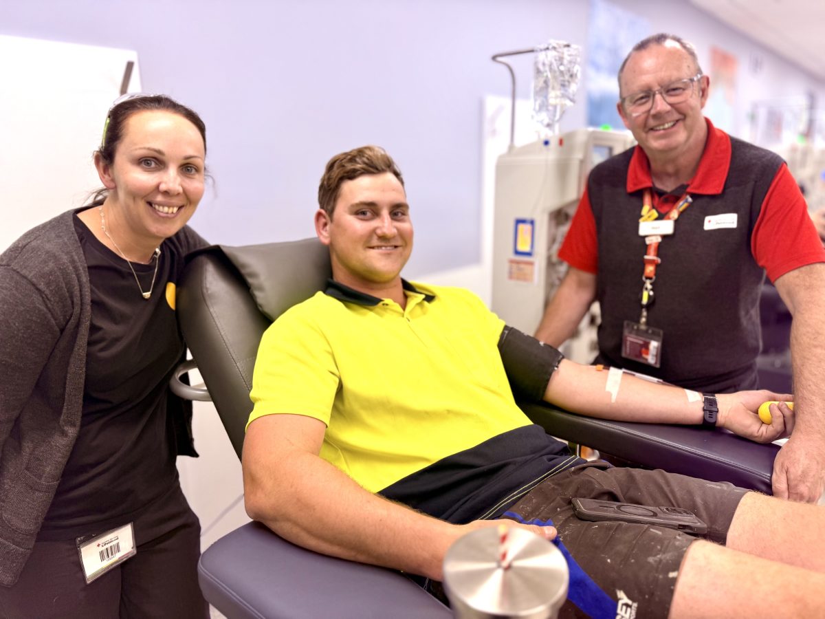 Plasma donor Jacob Nielsen with Wagga Lifeblood staff Lisa Steele and Neil Wright marking InternationalHaving a pint to celebrate International Plasma Awareness Week is donor Jacob Nielsen, with Wagga Redcross Lifeblood staff Lisa Steele and Neil Wright.