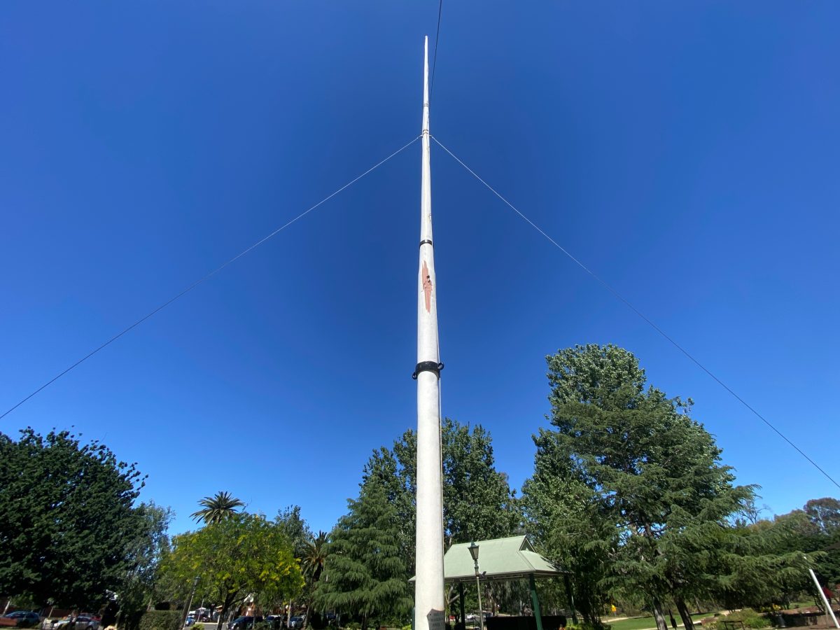 WWI memorial flagpole