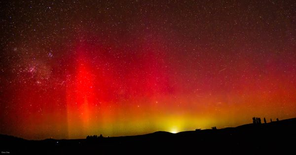 Stunning photos of aurora australis captured by local photographer