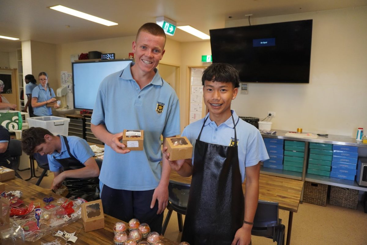 Wagga Wagga High School students Harris Eyles and Thanaphat Amphava are just a couple giving back to the local community through the school's Enrichment Program.