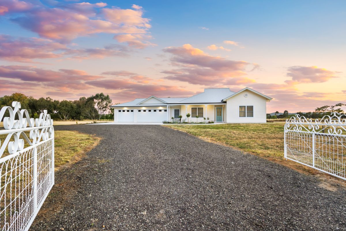 9 Bell Gum Place LAKE ALBERT