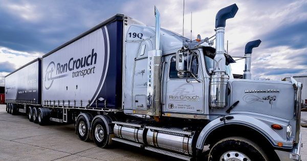 Concerns raised about regional freight as Ron Crouch Transport falls into voluntary administration