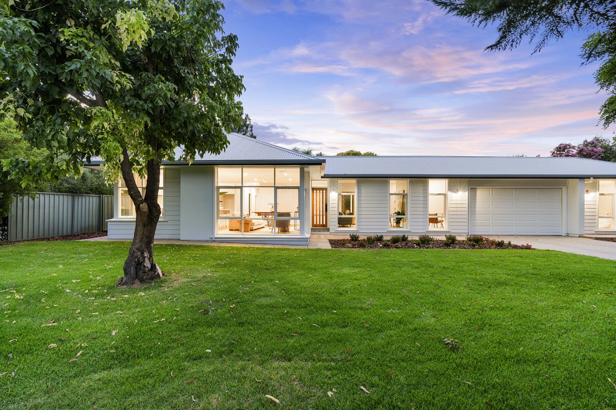 26 Dalkeith Avenue LAKE ALBERT