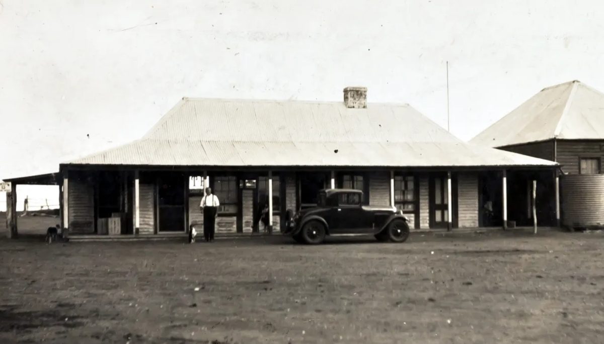 The One Tree Hotel (1925) between Hay and Booligal