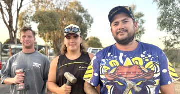 Meet the Wagga tradies who kept working during the week of 40-plus temperatures