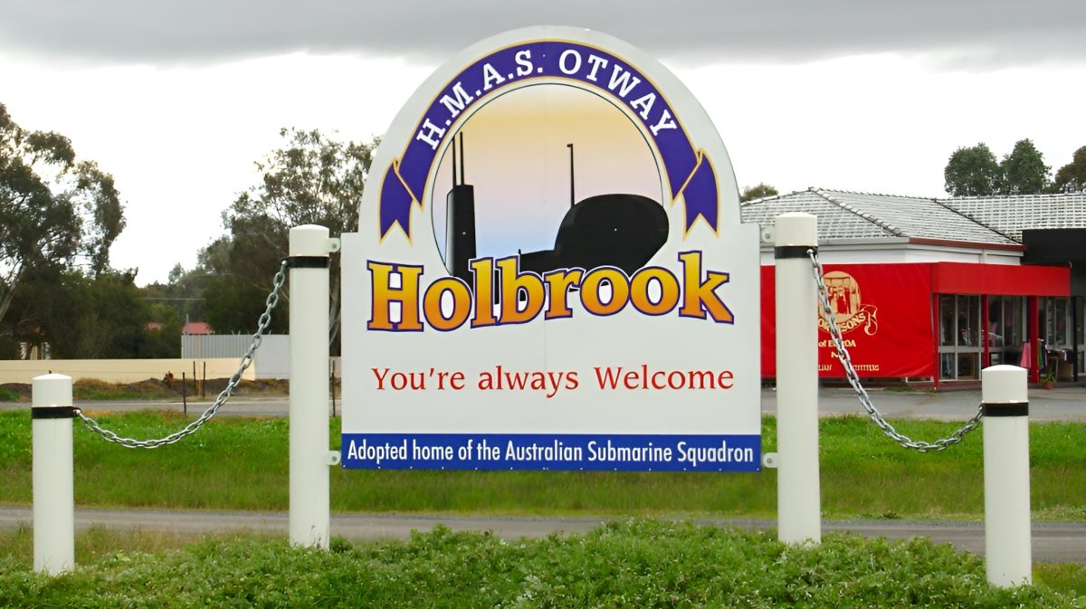 Holbrook welcome sign 