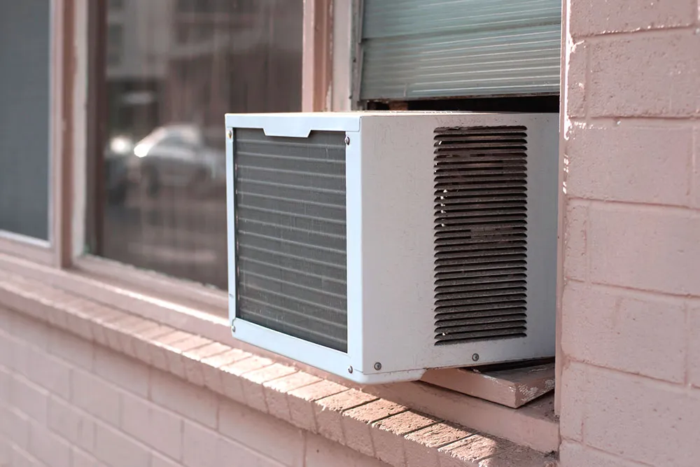 window-mounted box air-conditioning unit